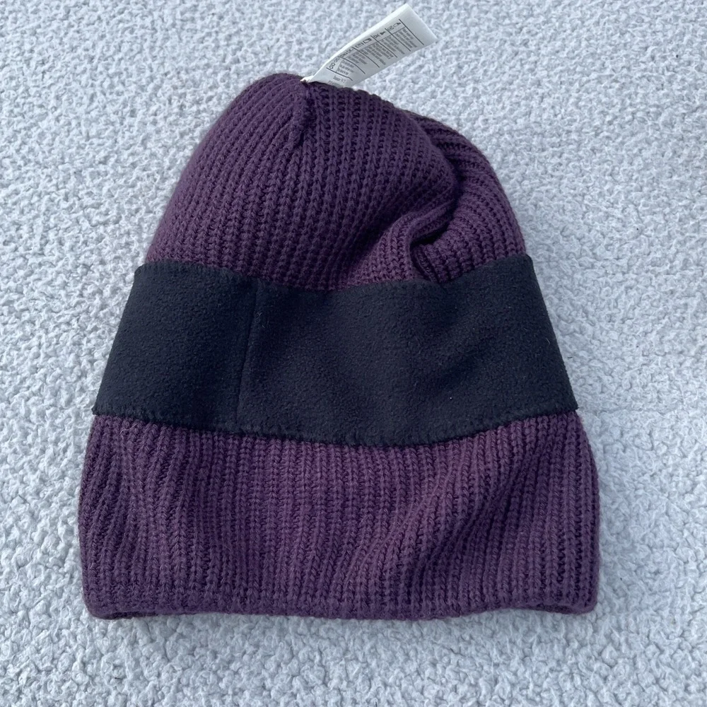 Carhartt Hat Beanies Womens One Size Lot Of 2 Purple White Knit Logo Work Winter